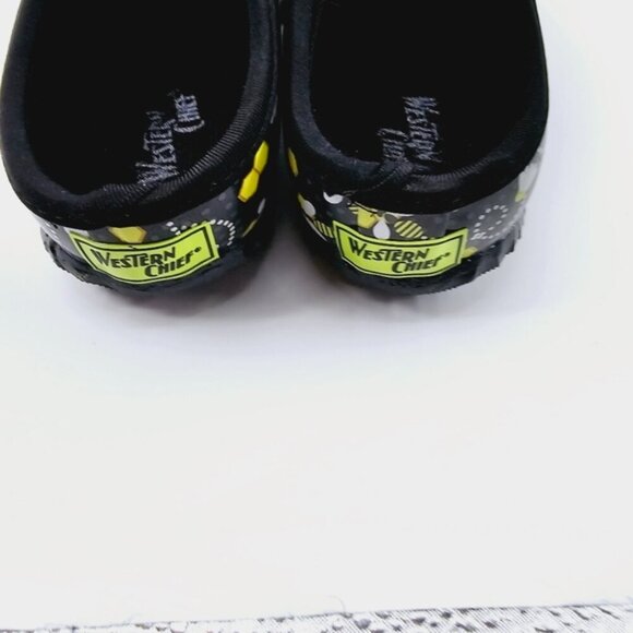 Western Chief Women's 9 Black Bees Casual Lightweight Slip on Garden Party Clogs - Picture 5 of 9